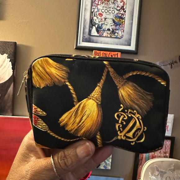 🥰🥰vintage Christian Dior cosmetic/makeup pouch - Picture 1 of 11